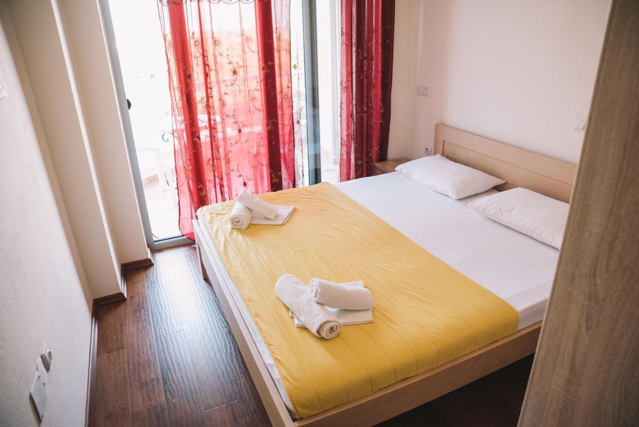 Art I Apartments Ulcinj Bagian luar foto
