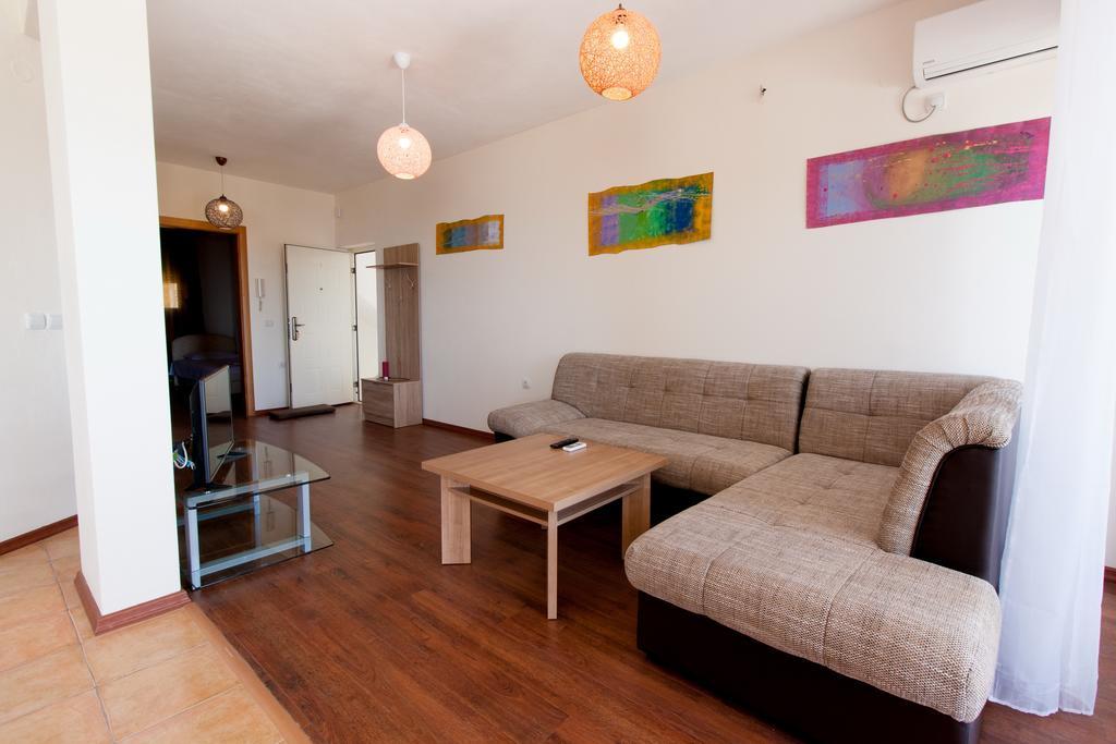 Art I Apartments Ulcinj Bagian luar foto