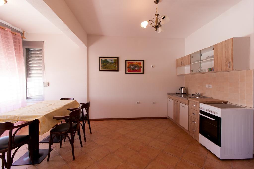 Art I Apartments Ulcinj Bagian luar foto