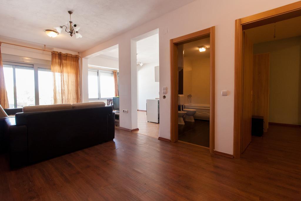 Art I Apartments Ulcinj Bagian luar foto