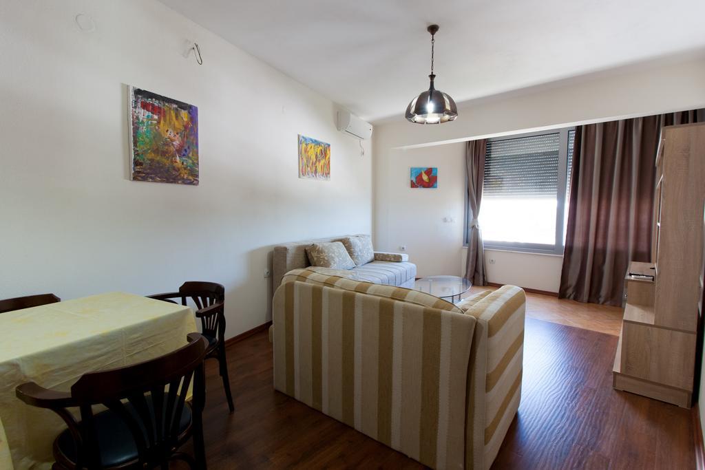 Art I Apartments Ulcinj Bagian luar foto