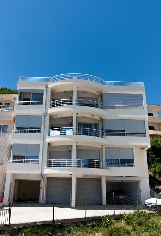 Art I Apartments Ulcinj Bagian luar foto